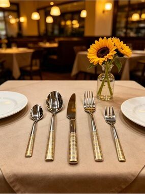Gold-Striped Stainless Steel Flatware Set - Elegant Dining Collection 72 Piece